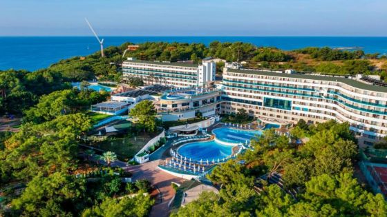 Good Life Utopia Family Resort